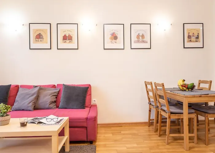 Spacious 2-bedroom - Ideal For Families & Groups - Center