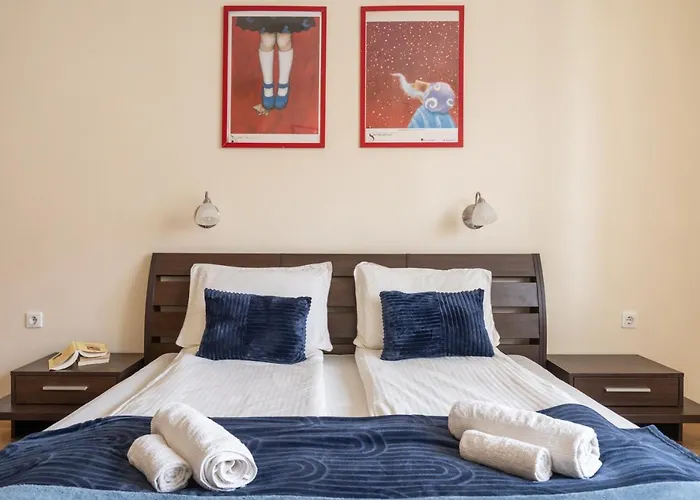 Spacious 2-bedroom - Ideal For Families & Groups - Center Appartamento