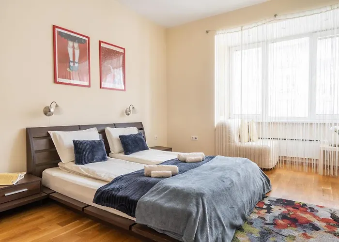 Spacious 2-bedroom - Ideal For Families & Groups - Center Appartamento Sofia