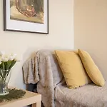 Spacious Center 2br For Friends & Families * Sofya