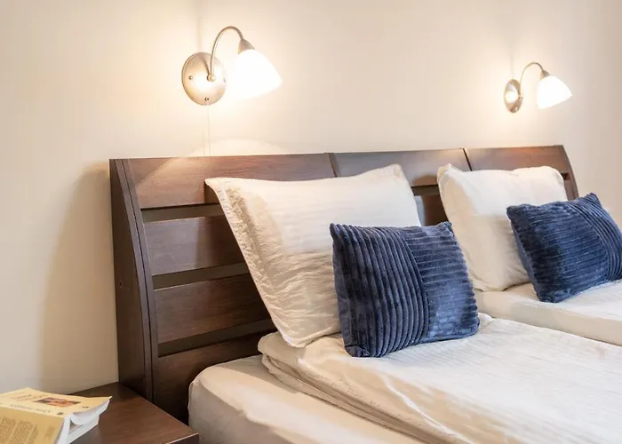 Spacious 2-bedroom - Ideal For Families & Groups - Center Апартамент