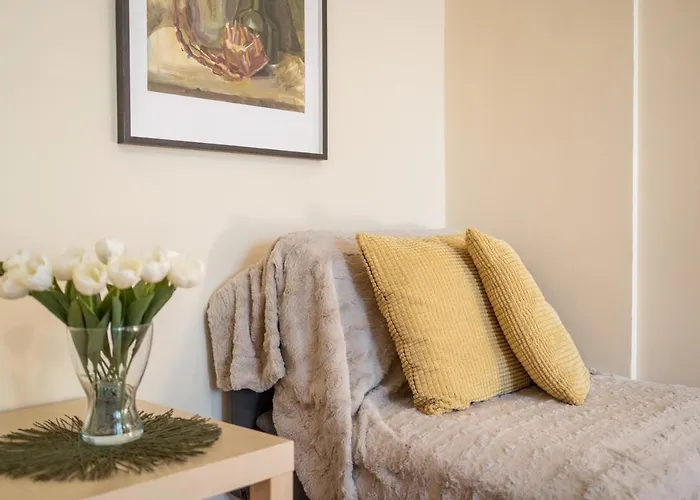 Spacious 2-bedroom - Ideal For Families & Groups - Center * София